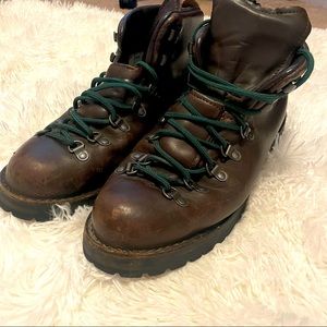 Danner Mountain Lite Leather Boots